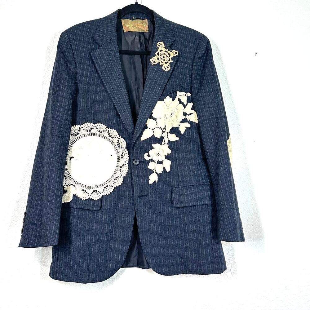 M Jacket revamped vintage blazer embellished upcycled lace doilies appliqués - Picture 2 of 8